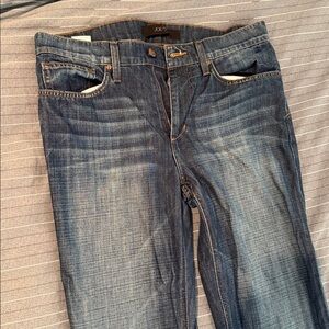 Joe's Jeans Classic Fit